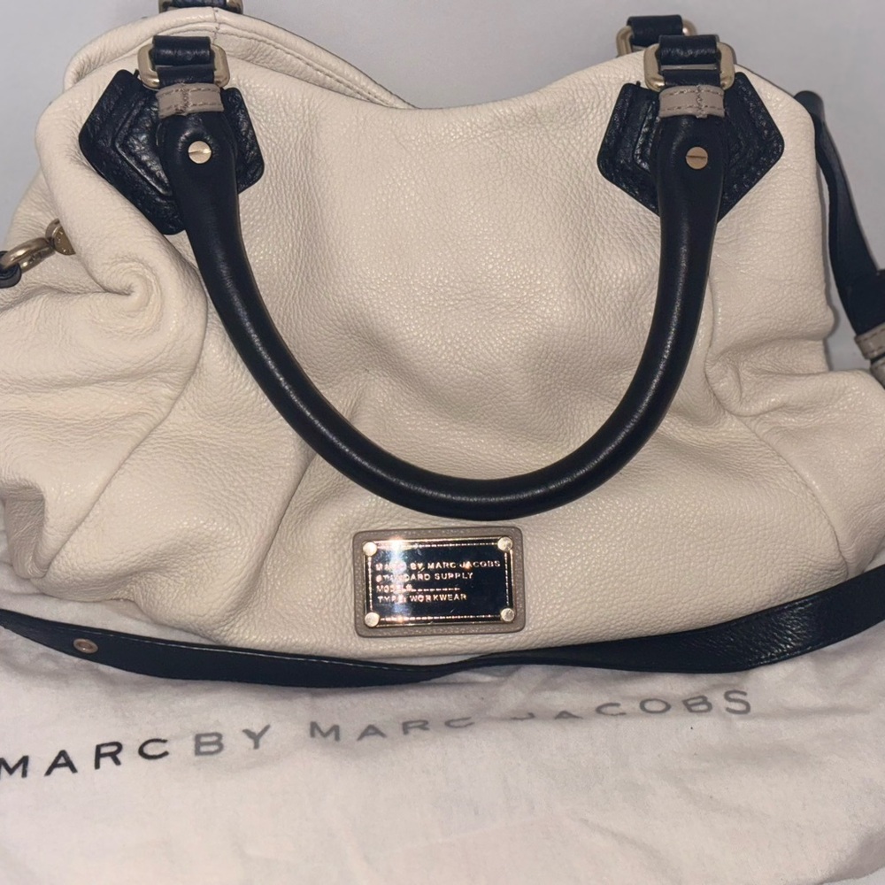 MARC BY MARC JACOBS Classic Q Francesca White Leather Tote Bag